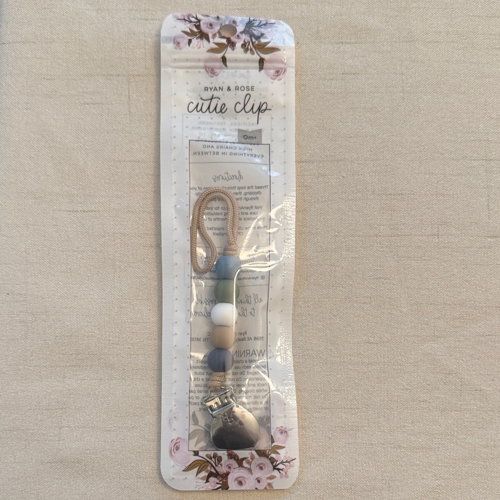 Ryan & Rose Cutie Clip - Blue, White, Tan Beaded Pacifier Clip